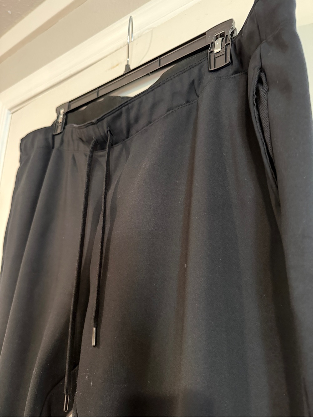 Nike women’s plus size  Black Athletic Jogger Pants - Picture 2 of 4